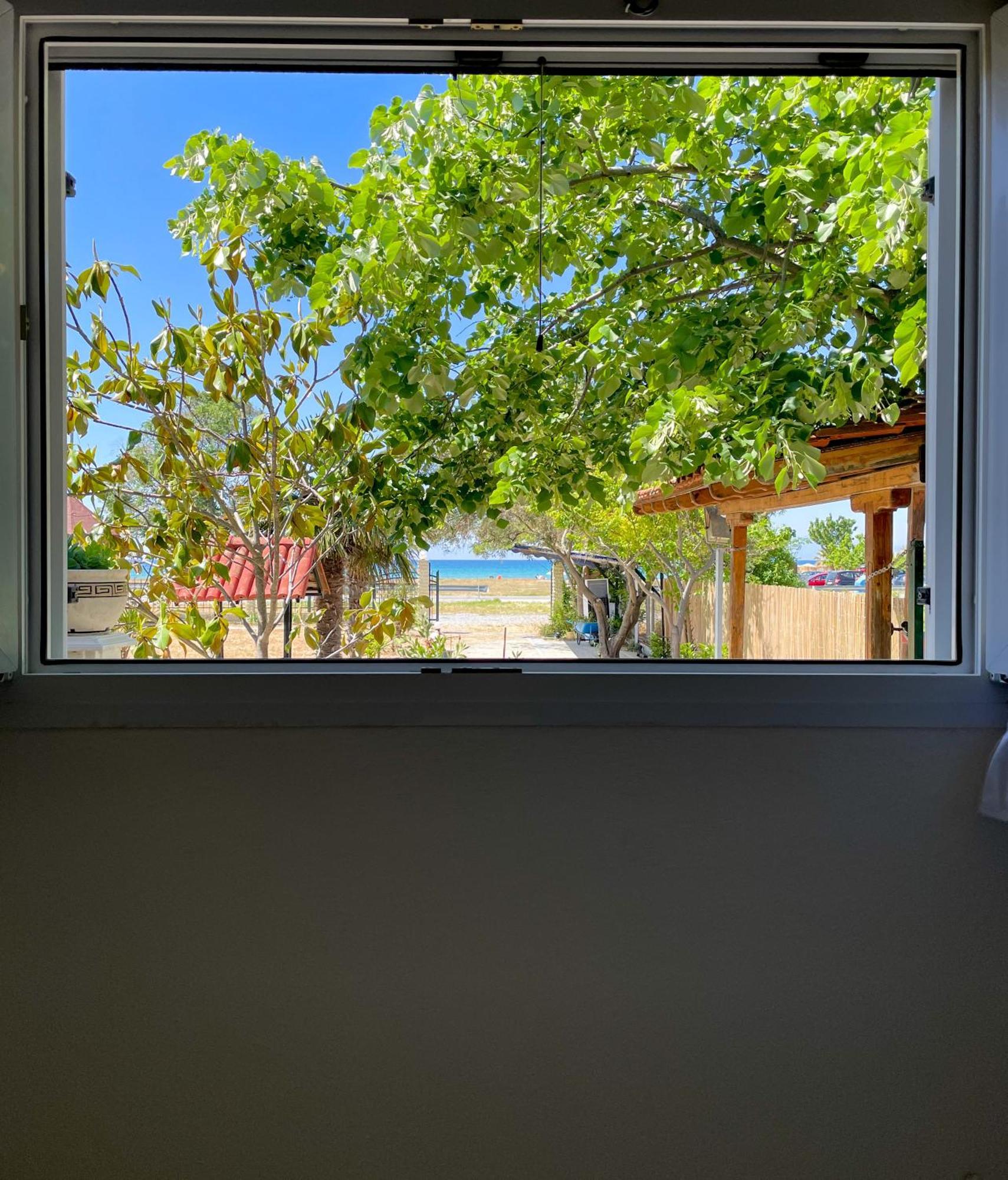 Casa Lia-Beach Front Villa Nea Kallikrateia Esterno foto