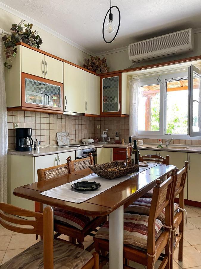 Casa Lia-Beach Front Villa Nea Kallikrateia Esterno foto